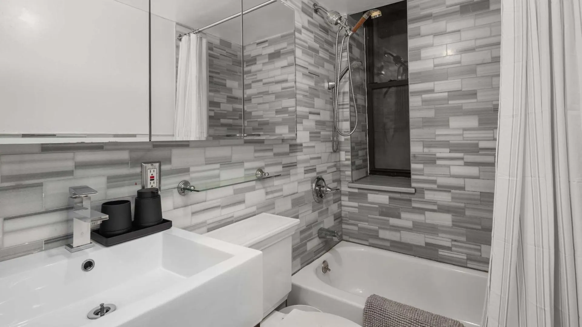 Sleek Lower East Side Retreat New York